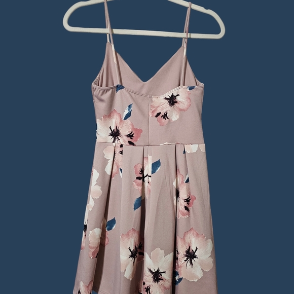 Mauve floral dress - Picture 2 of 3